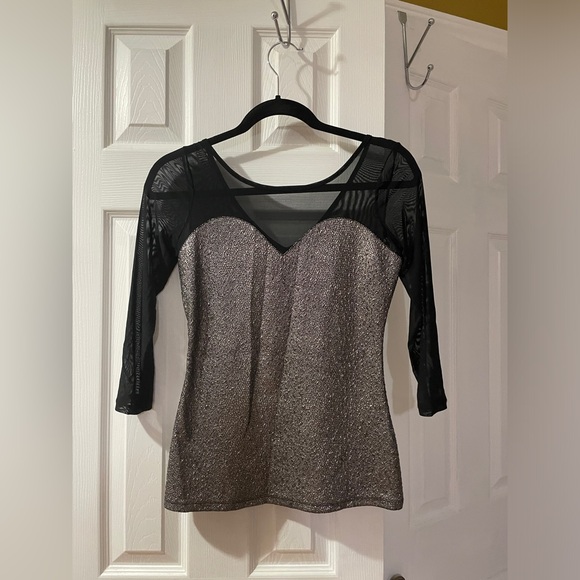 GUESS Mesh Top Size Small - Picture 1 of 7